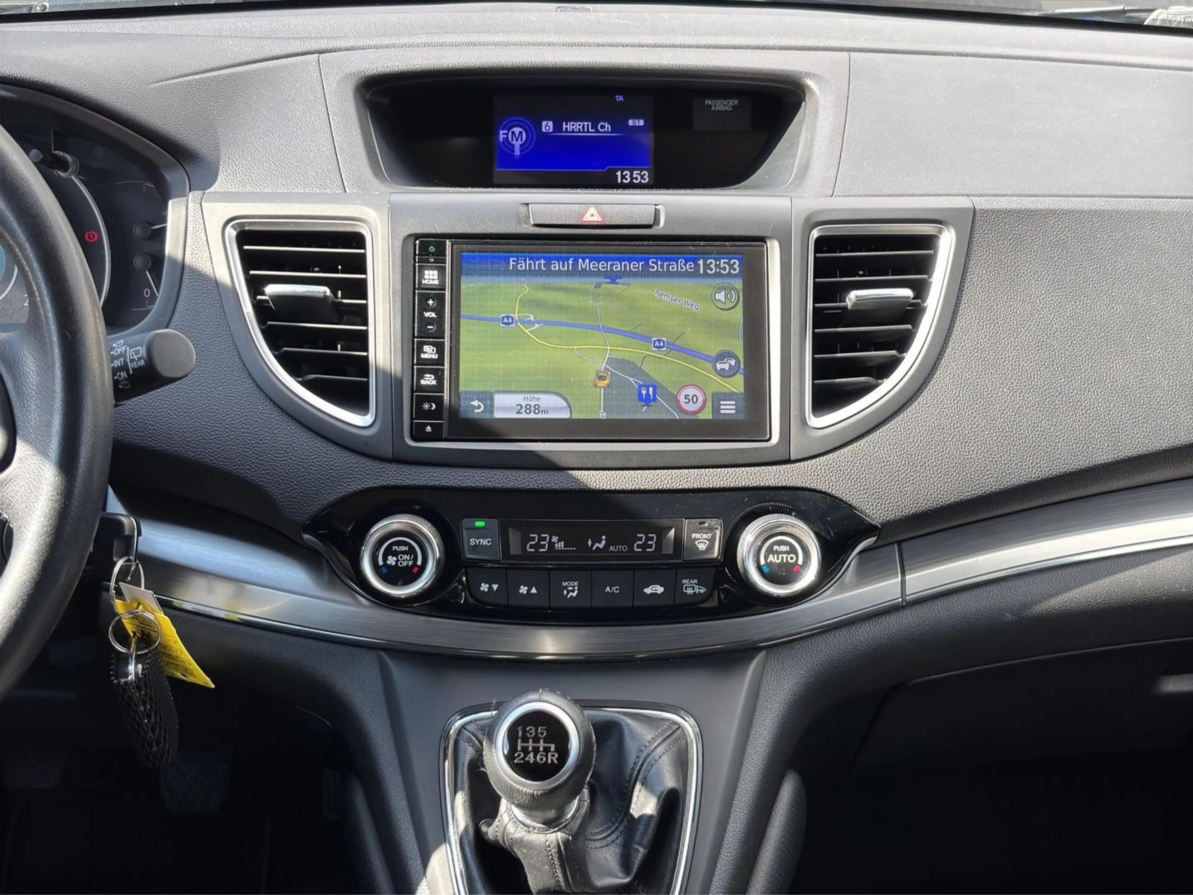 Honda CR-V Elegance 2WD NAVI 1.HAND — photo 12