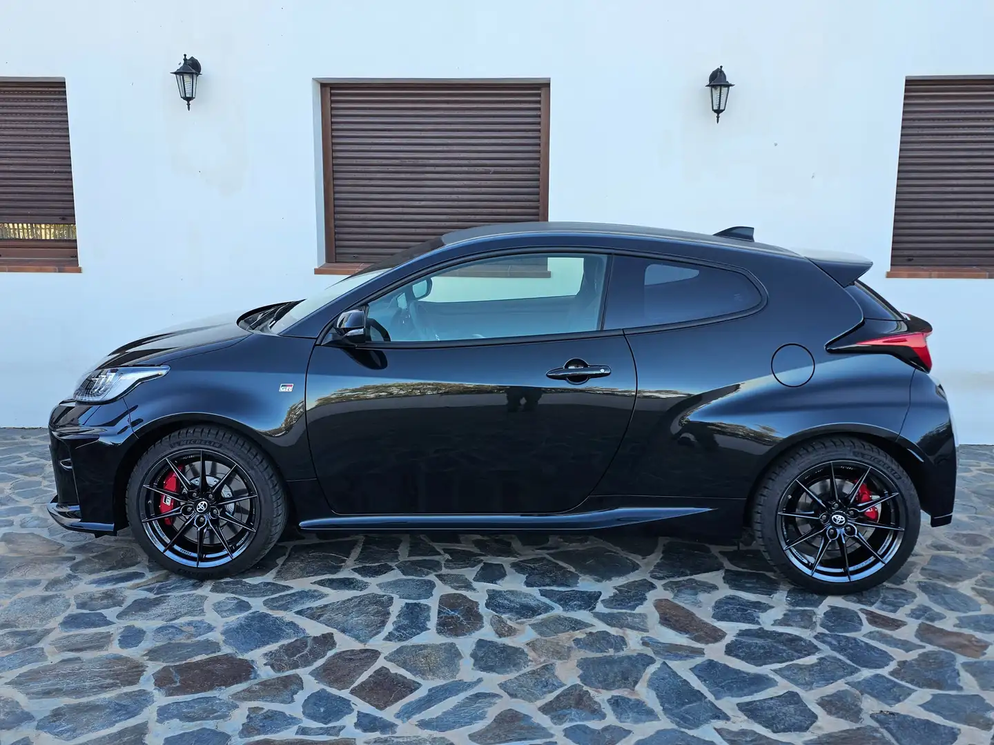 Toyota Yaris GR CIRCUIT PACK Negro - 1