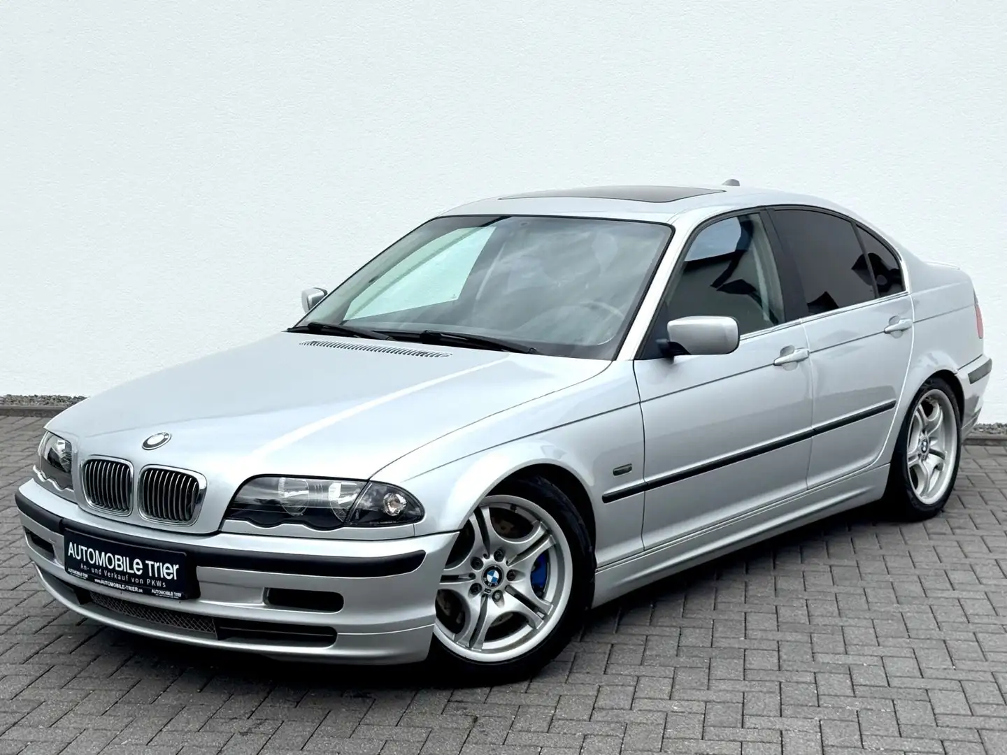BMW 328 i Limo / SCHALTER / KLIMA/TÜV / Silber - 1