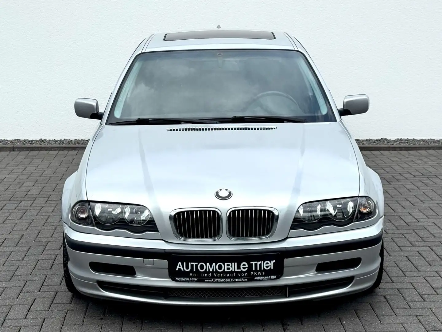 BMW 328 i Limo / SCHALTER / KLIMA/TÜV / Silber - 2