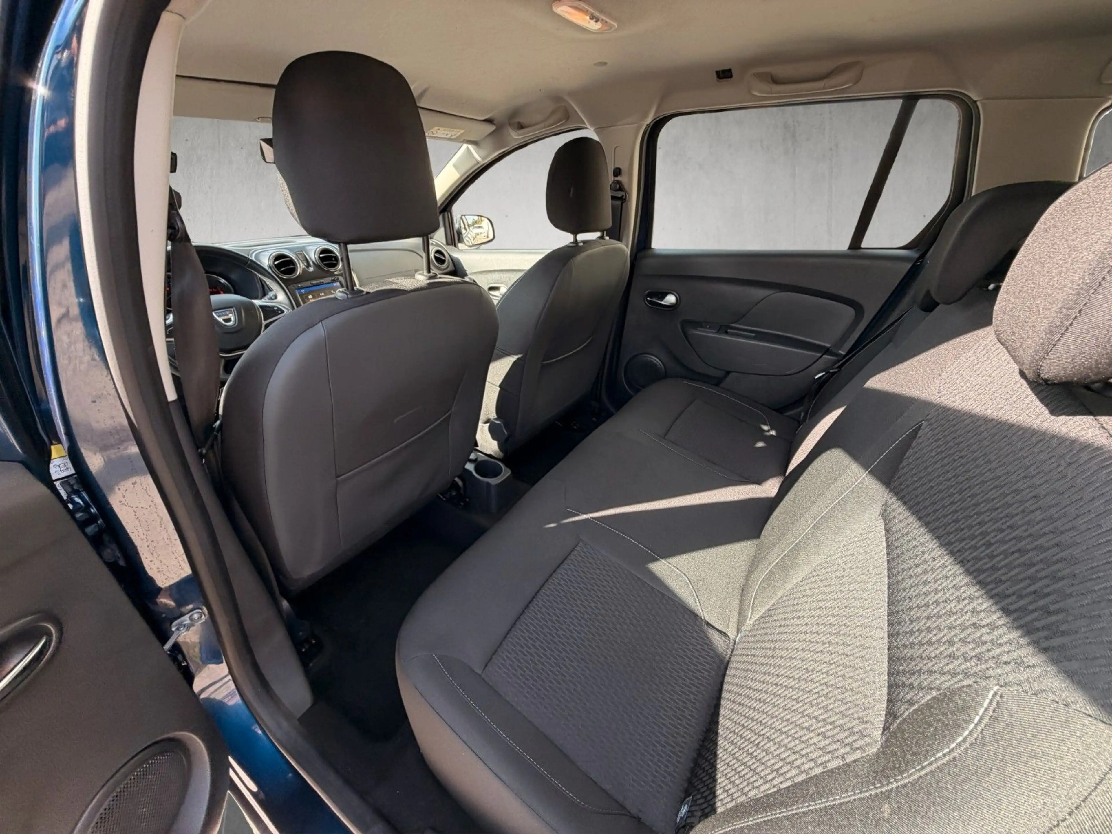 Dacia Logan MCV II Kombi Comfort*Klima*Navi — photo 7