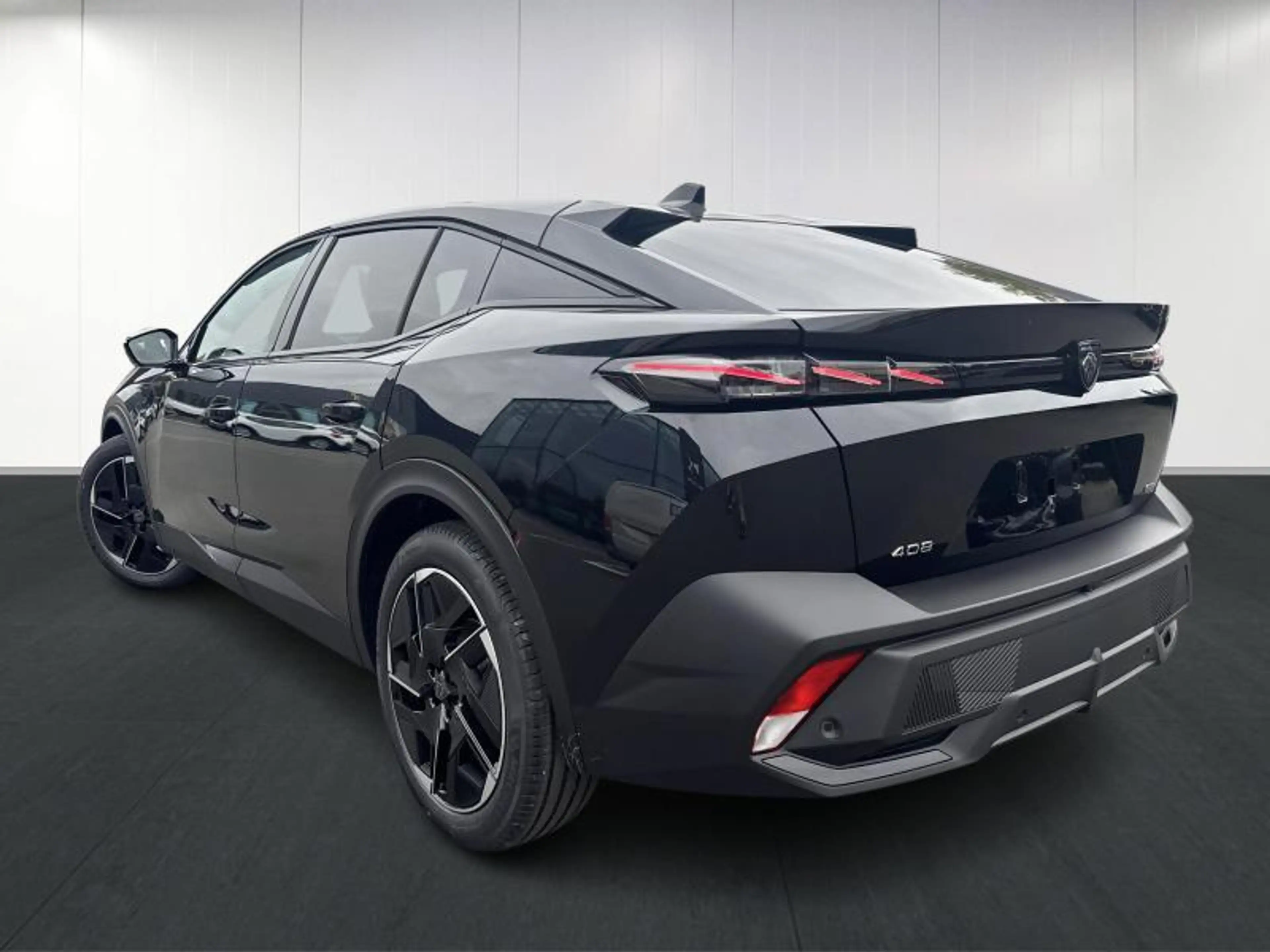 Peugeot 408 GT Hybrid 145 e-DCS6 — photo 6