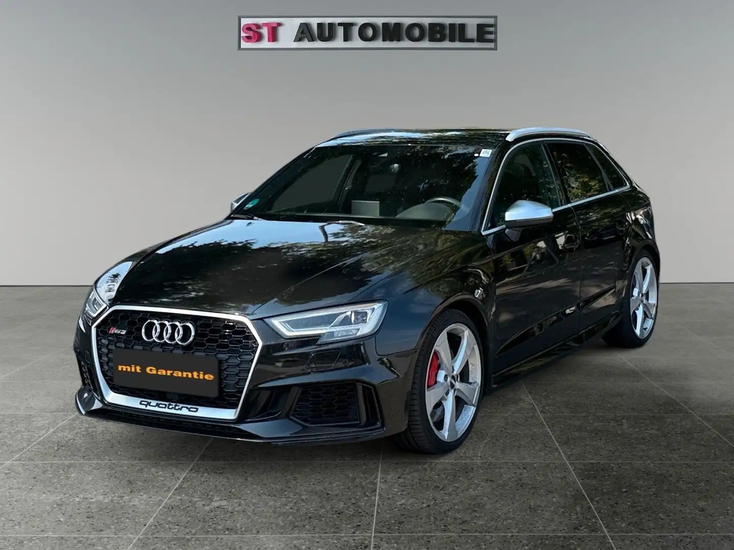 Audi RS3 Sportback 2.5 TFSI Quattro-Automatik Schwarz - 1