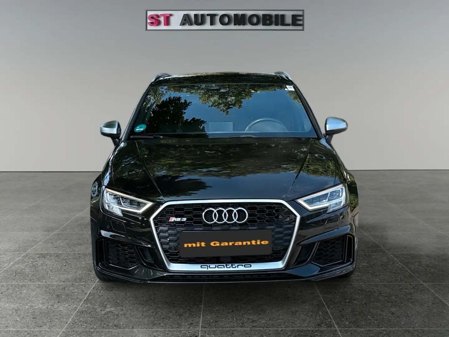 Audi RS3 Sportback 2.5 TFSI Quattro-Automatik Schwarz - 2