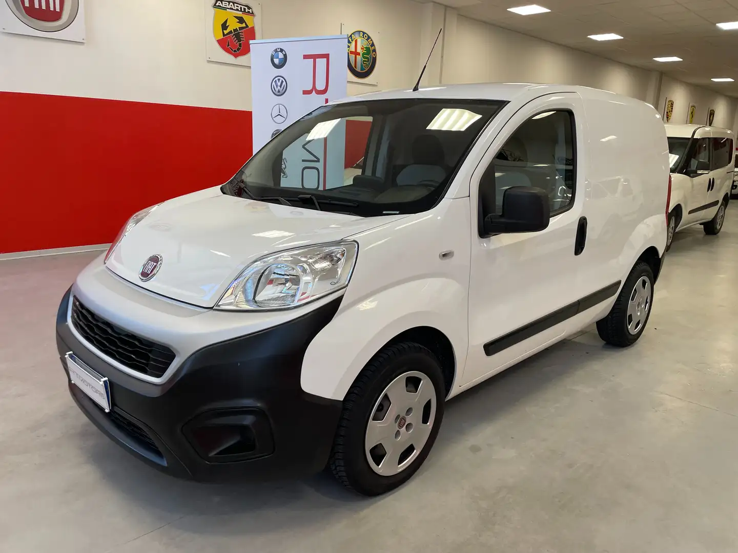 Fiat Fiorino 1.3 MJT 95CV Cargo SX Euro 6D-TEMP Blanc - 2
