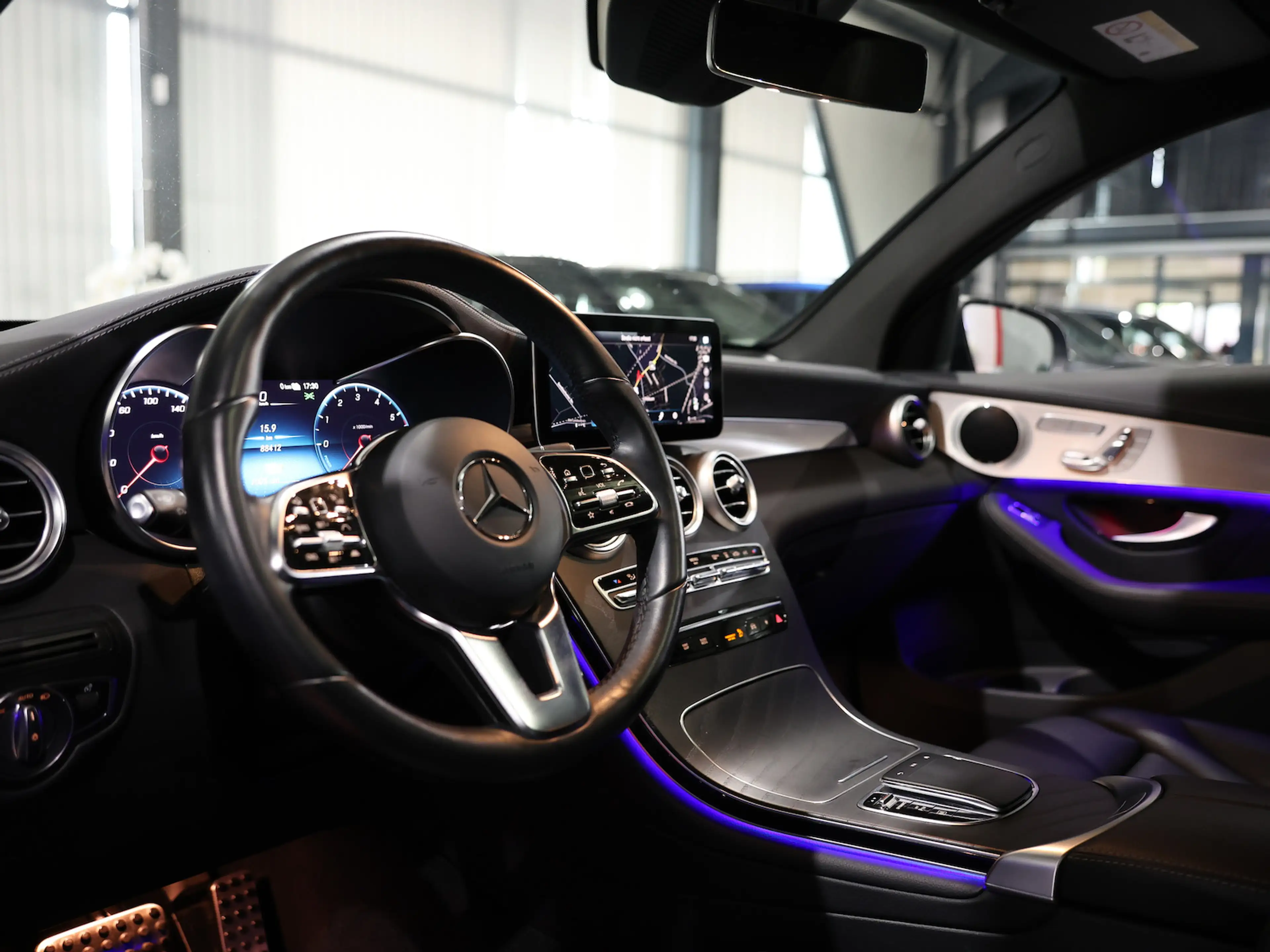 Mercedes-Benz GLC 300 de COUPE 4M EQ AMG-LINE / SCHIEBEDACH / — photo 14