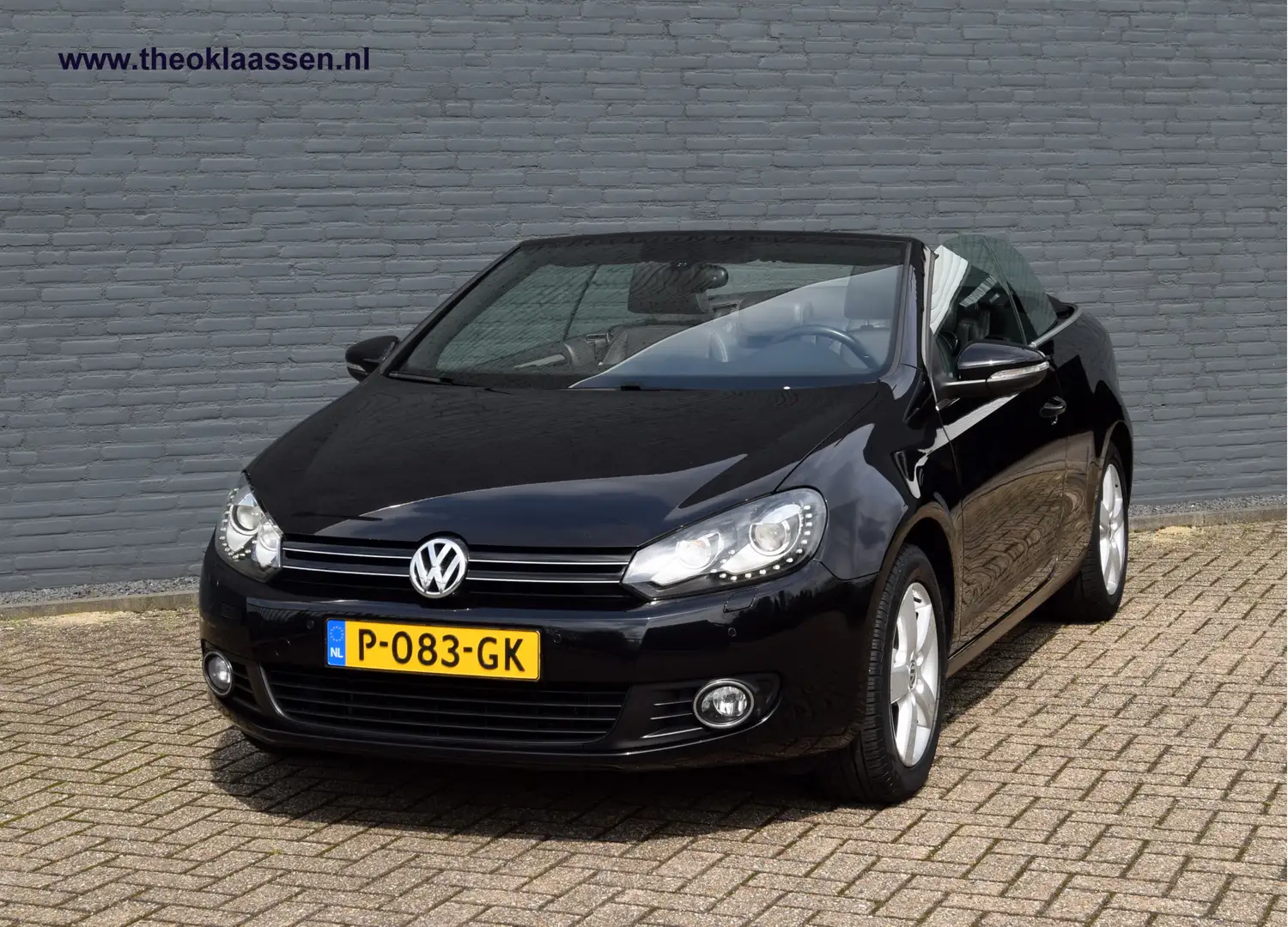 Volkswagen Golf Cabriolet 1.2 TSI Highline Exclusive Navi PDC Stoelverwarmin Černá - 2