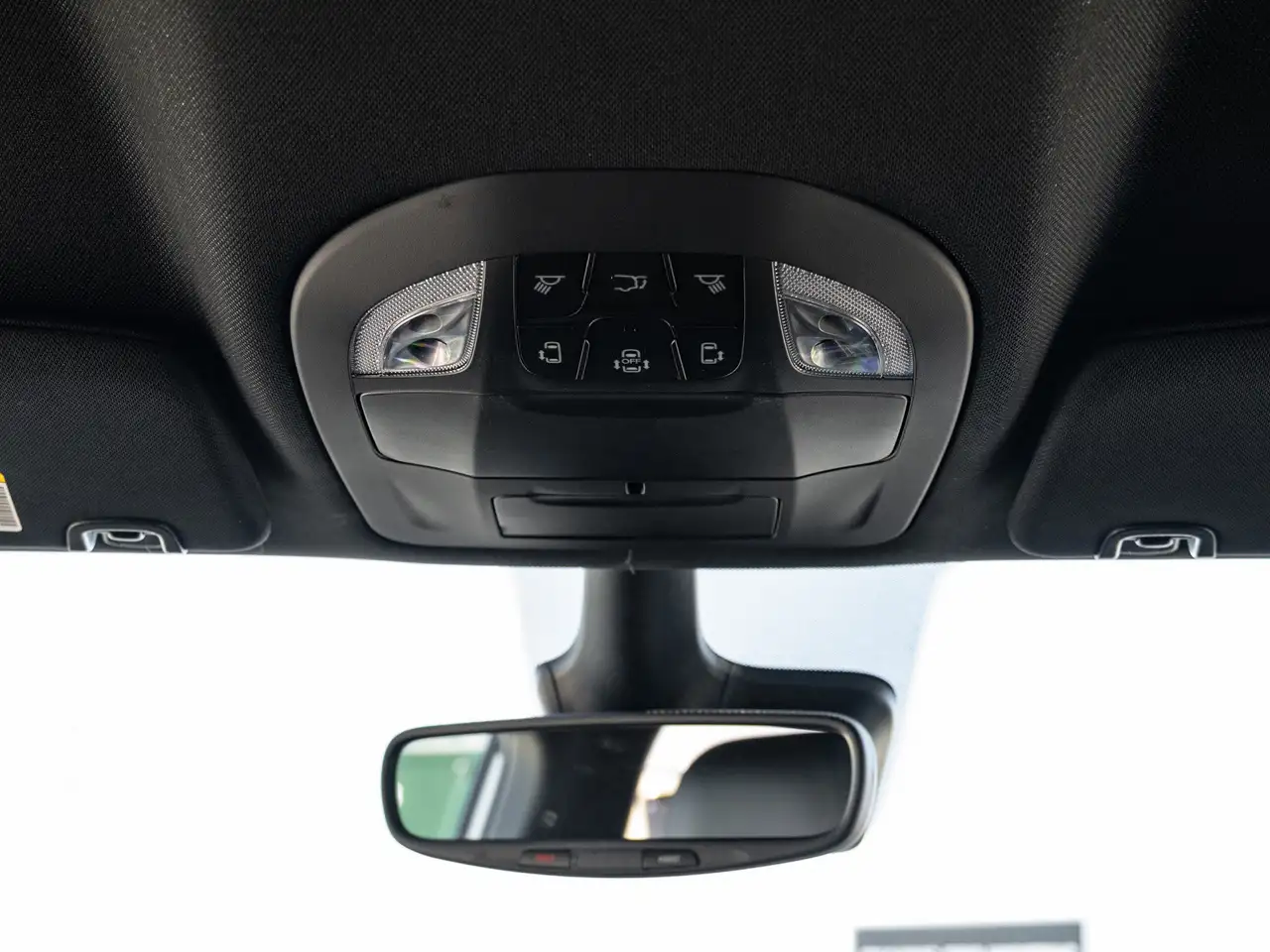 Chrysler Pacifica photo Chrysler Pacifica