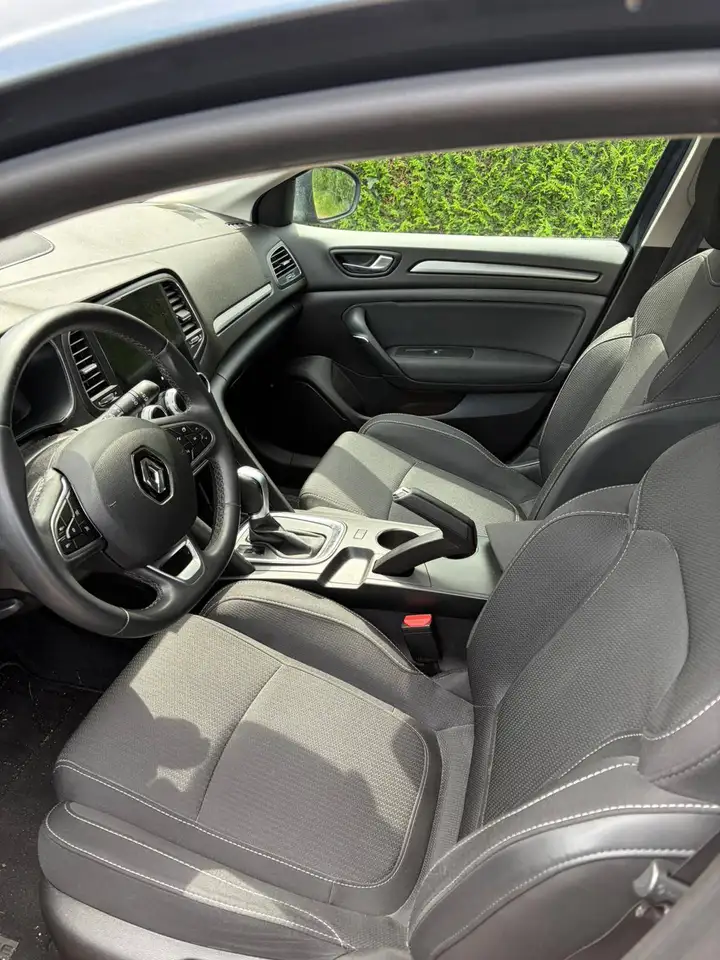 Renault Megane Berline — photo 7