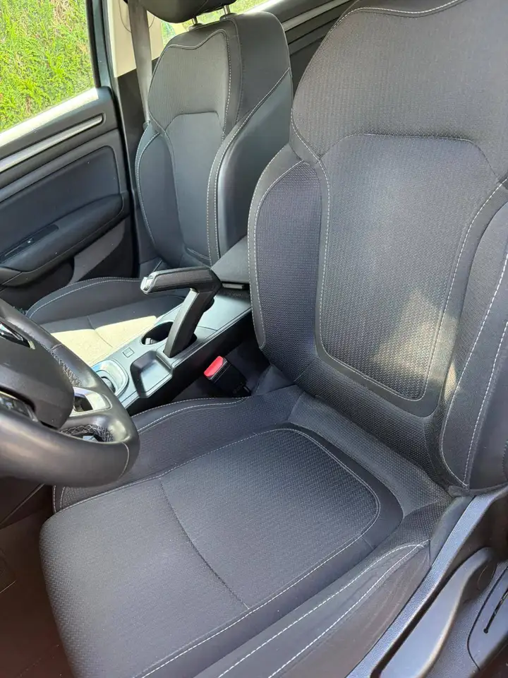 Renault Megane Berline — photo 6