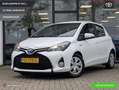 Toyota Yaris 1.5 Hybrid Now | Cruise Control | Climate control Wit - thumbnail 1