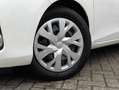 Toyota Yaris 1.5 Hybrid Now | Cruise Control | Climate control Wit - thumbnail 2