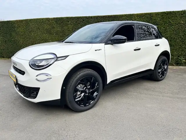 Fiat 600 Fiat 600 Hybrid 145CV  SPORT