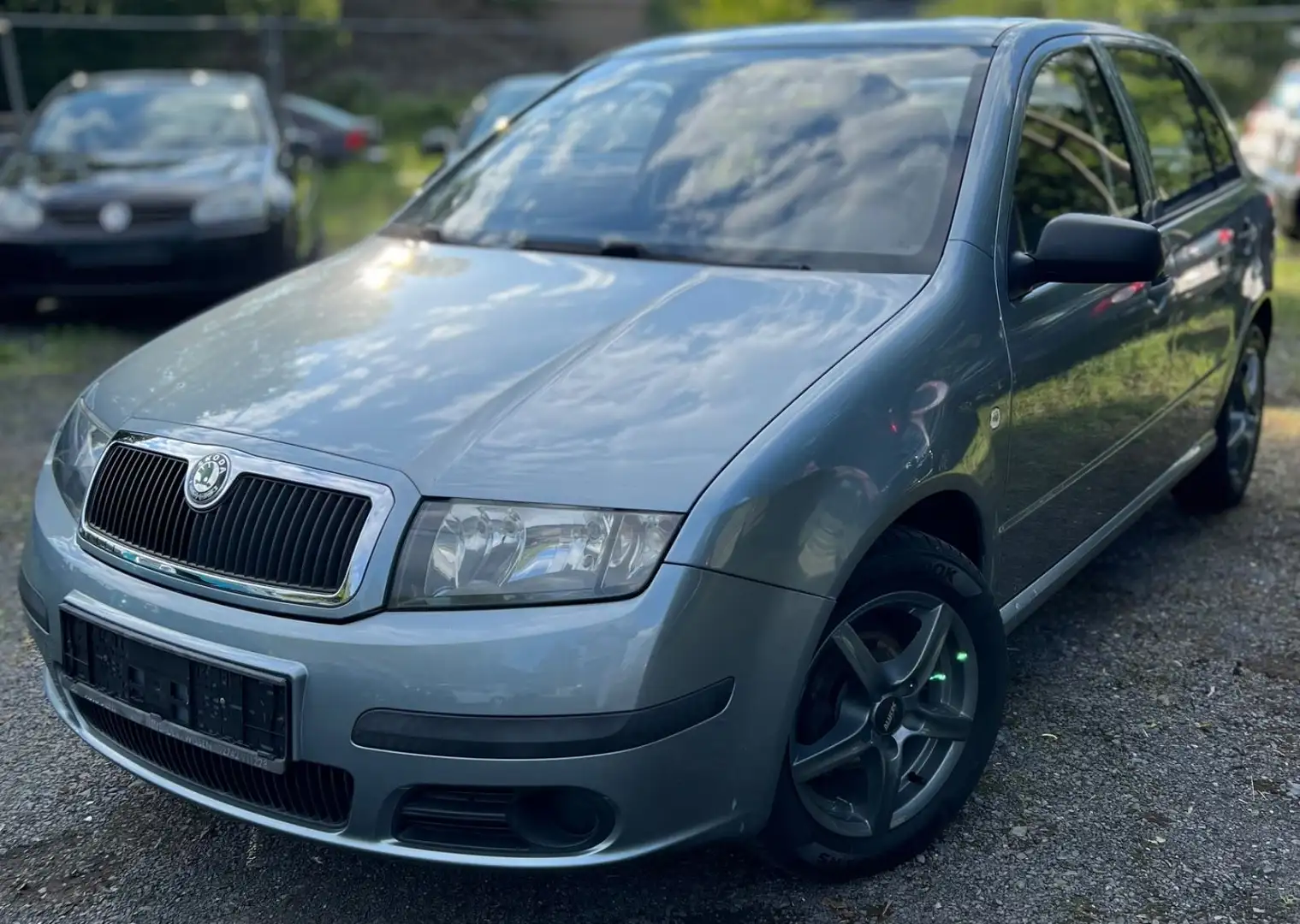 Skoda Fabia Classic1.2 Benzin *Klima*TÜV*Scheckheft* Grau - 1