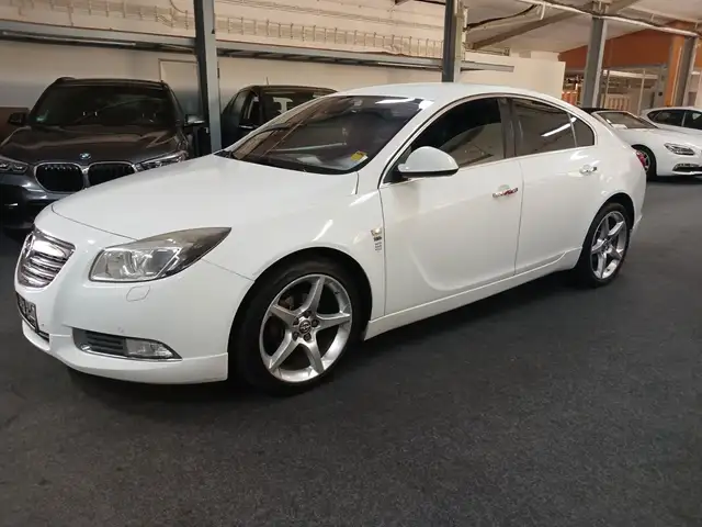 Opel Insignia OPC LINE Innovat NAVI T.LEDER TUV NEU