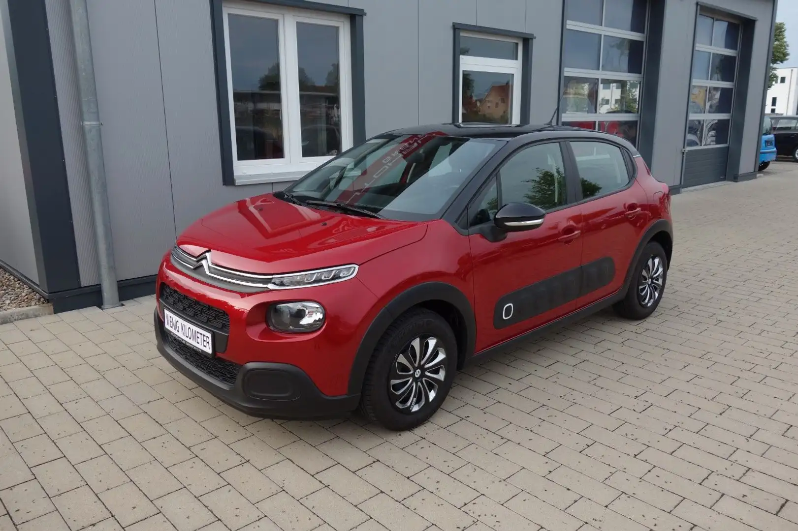 Citroen C3 Feel 1,2 PureTech Klima/Servo/Isofix/Shz/Pdc Rot - 1