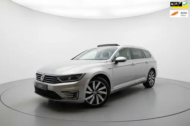 Volkswagen Passat Variant 1.4 TSI GTE Highline PANO VIRTUAL NAP