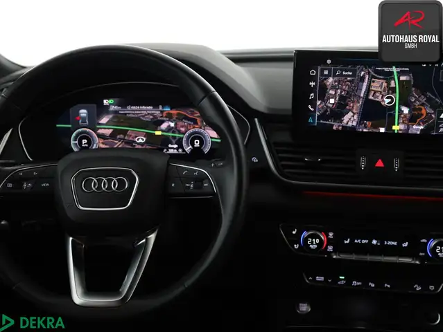 Audi Q5 view 18