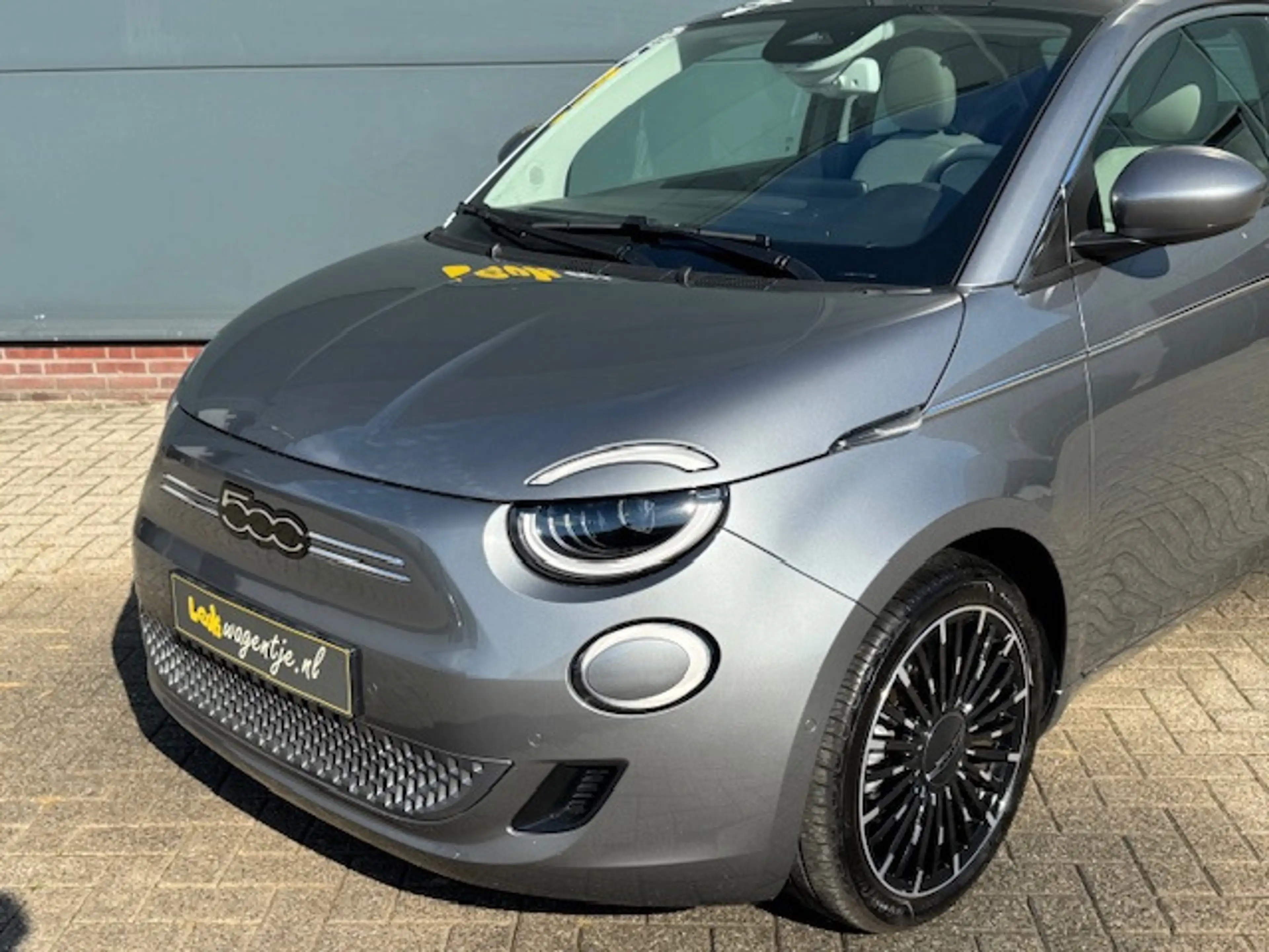 Fiat 500e La Prima by Bocelli 42 kWh *pano *camera *carplay — photo 11