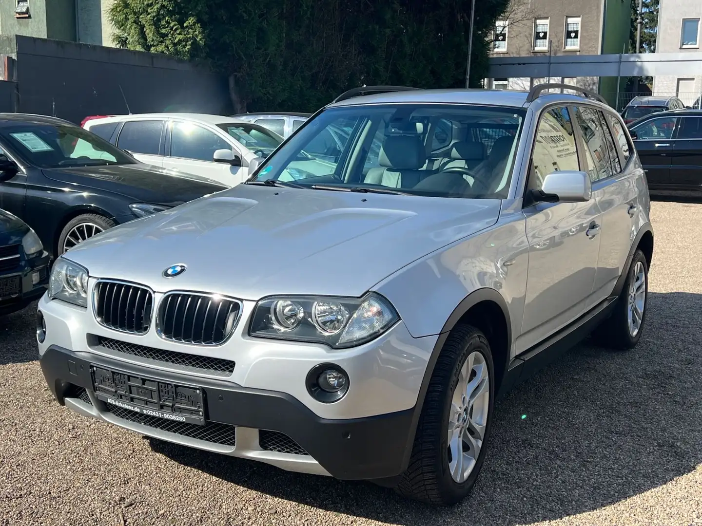 BMW X3 Baureihe X3 2.0d"Klima"AHK"Leder"Turbo Defekt Silber - 1
