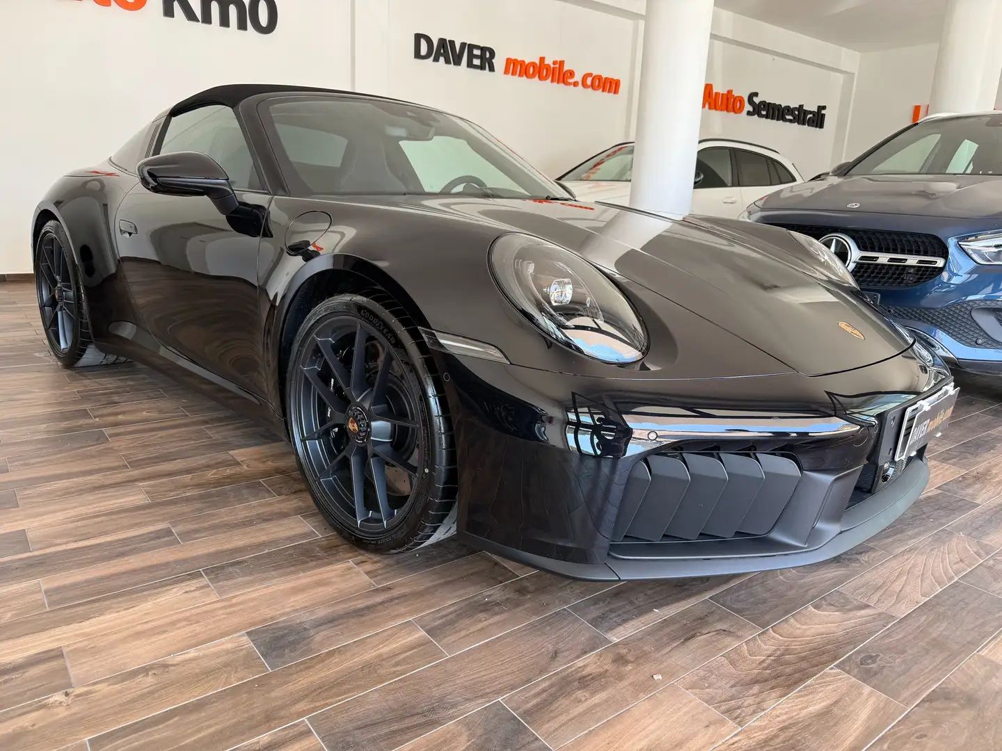 Porsche 911 992 Targa 4 GTS (992.2) Noir - 1