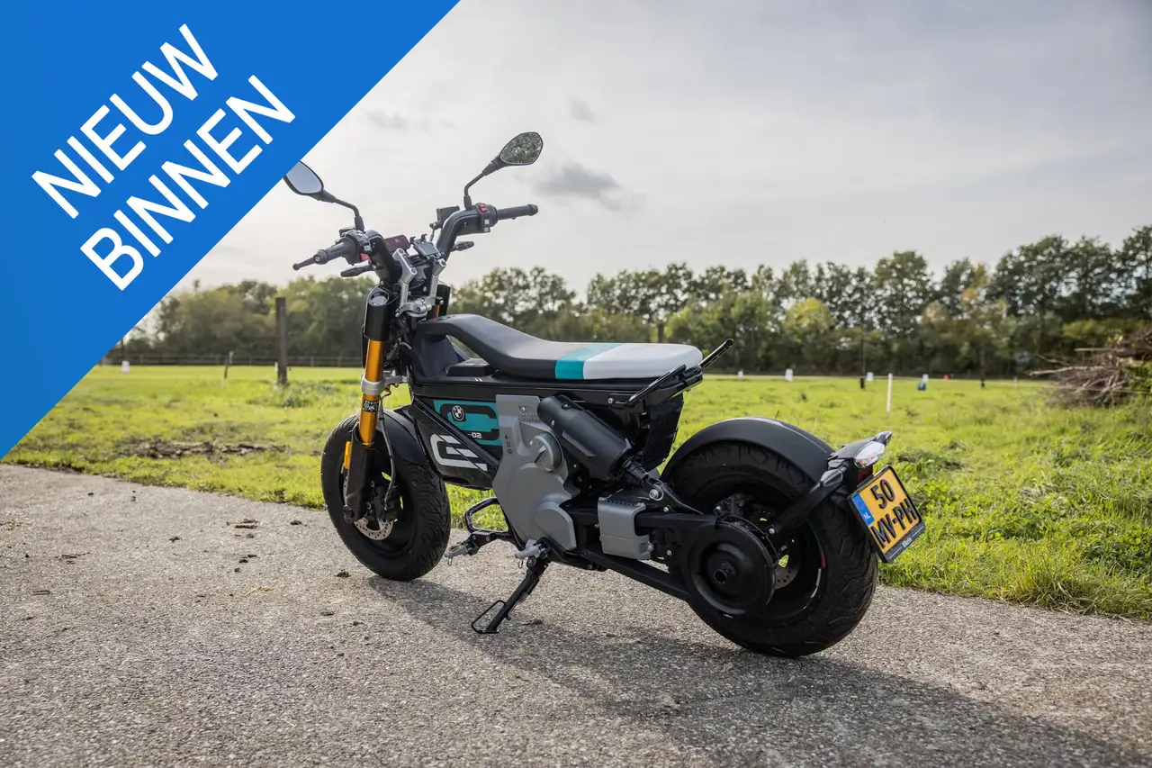 BMW CE 02