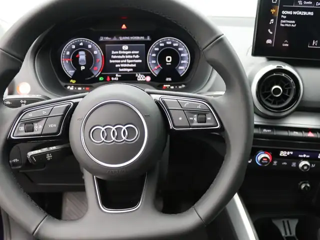 Audi Q2 view 15