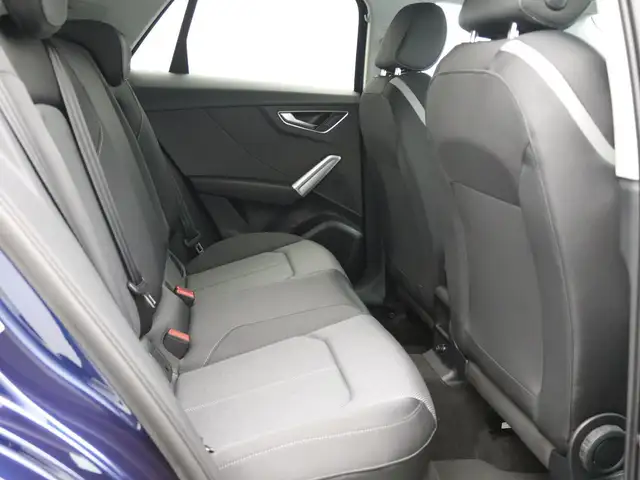 Audi Q2 view 10