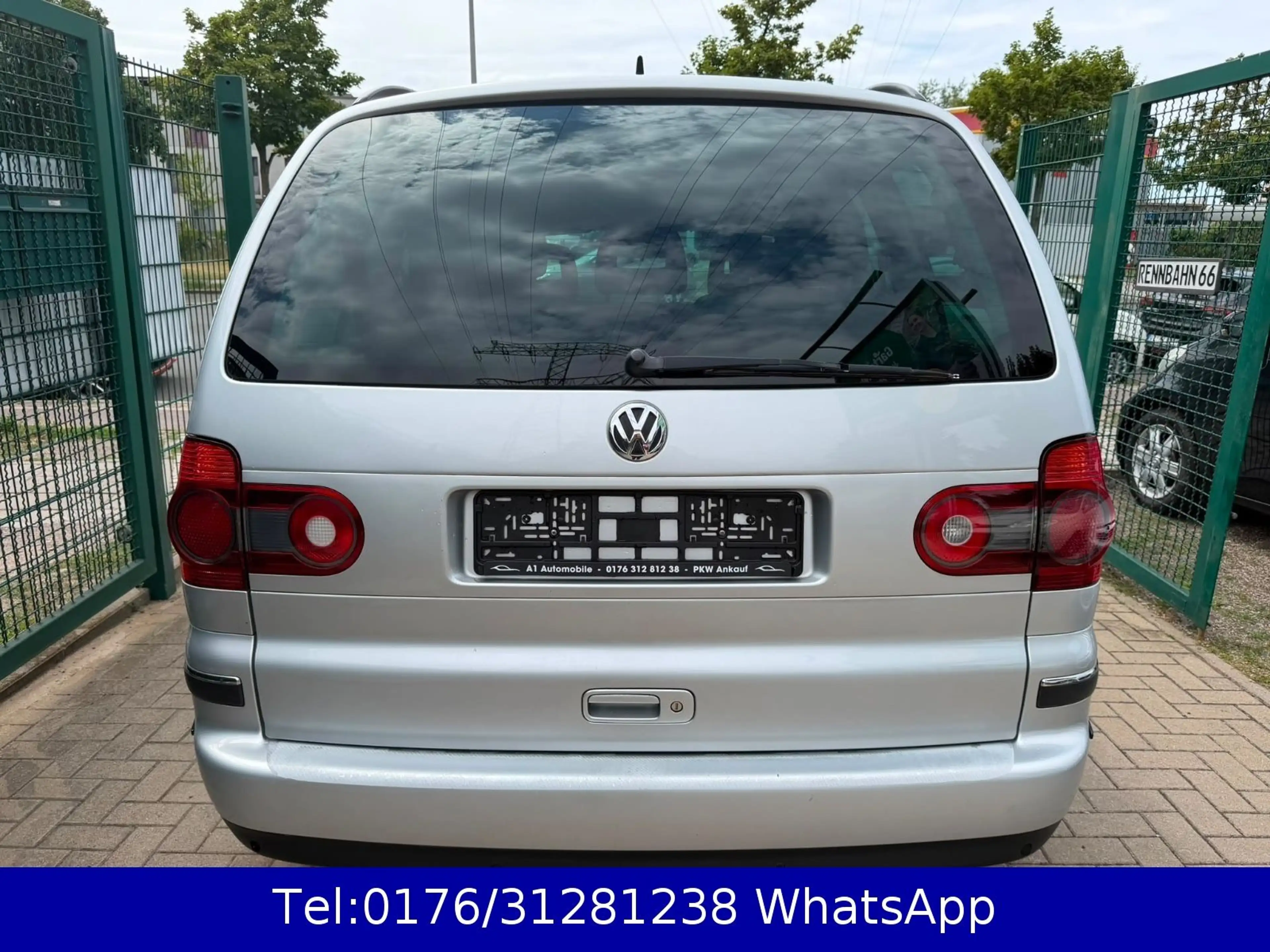 Volkswagen Sharan United 2.0 !! Tüv-Service Neu !! Navi !! — photo 9