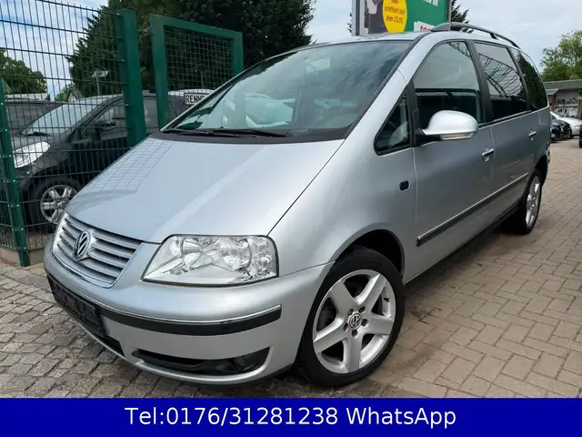 Volkswagen Sharan United 2.0 !! Tüv-Service Neu !! Navi !!