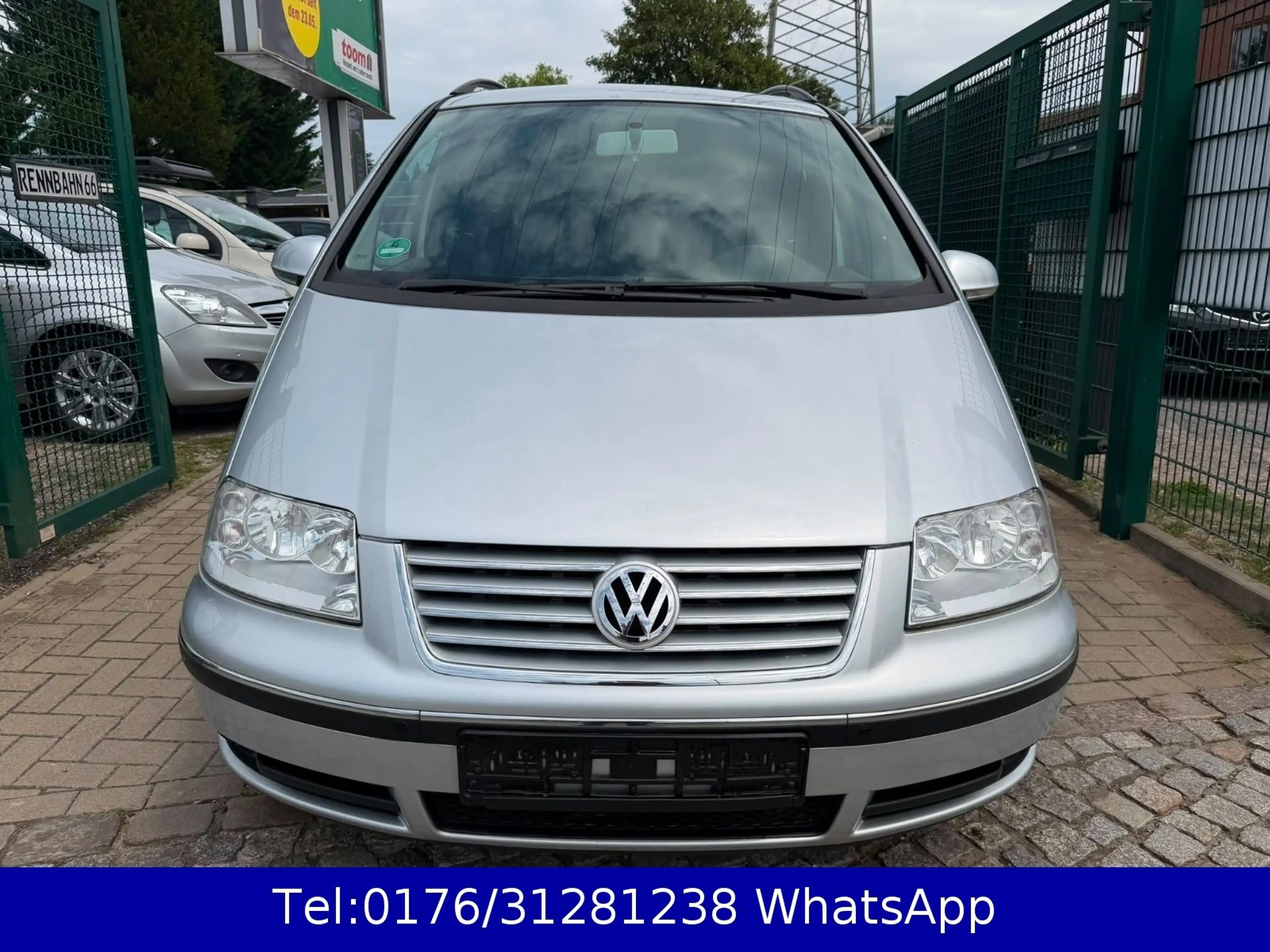 Volkswagen Sharan United 2.0 !! Tüv-Service Neu !! Navi !! — photo 8