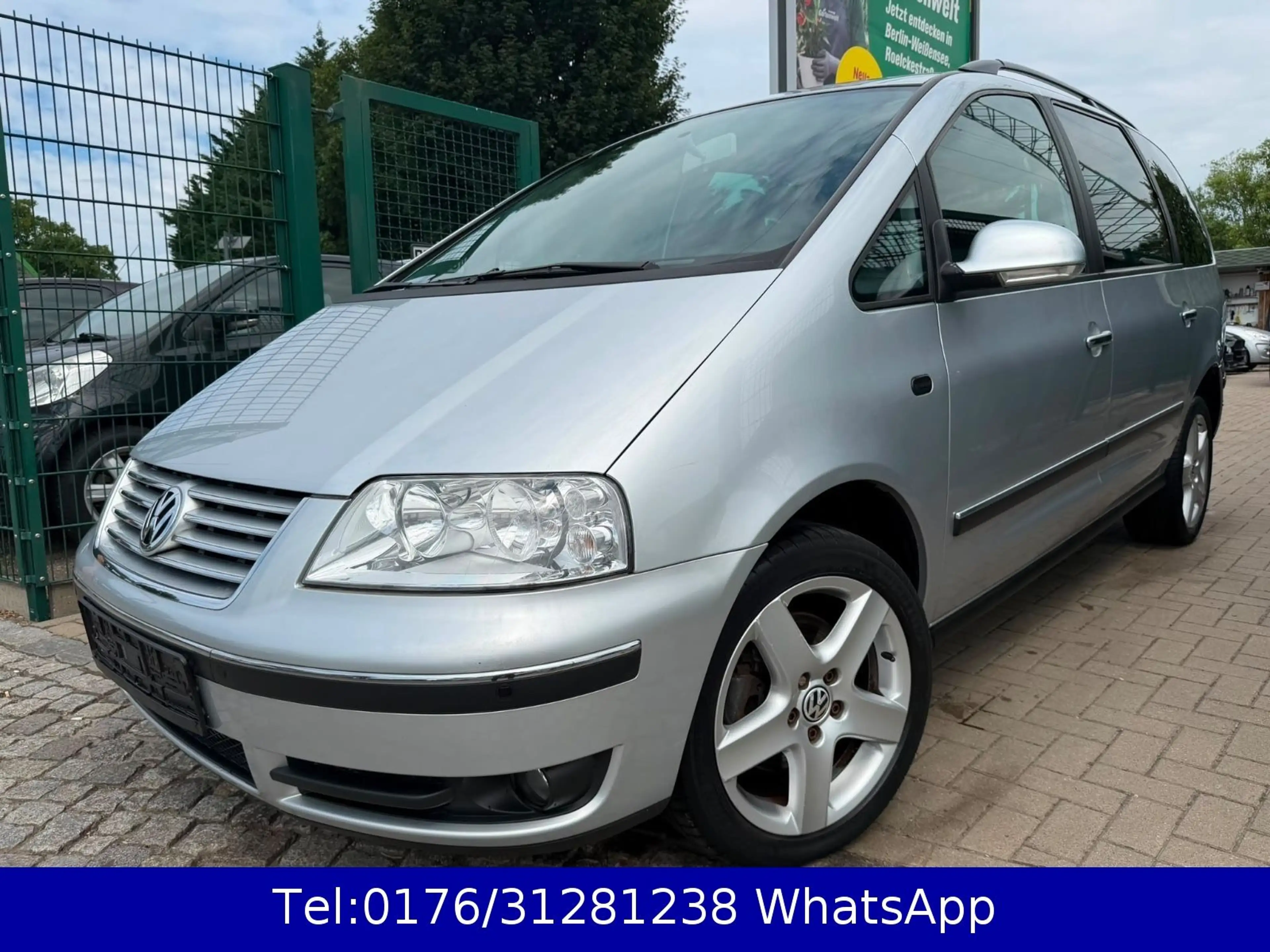 Volkswagen Sharan United 2.0 !! Tüv-Service Neu !! Navi !! — photo 5