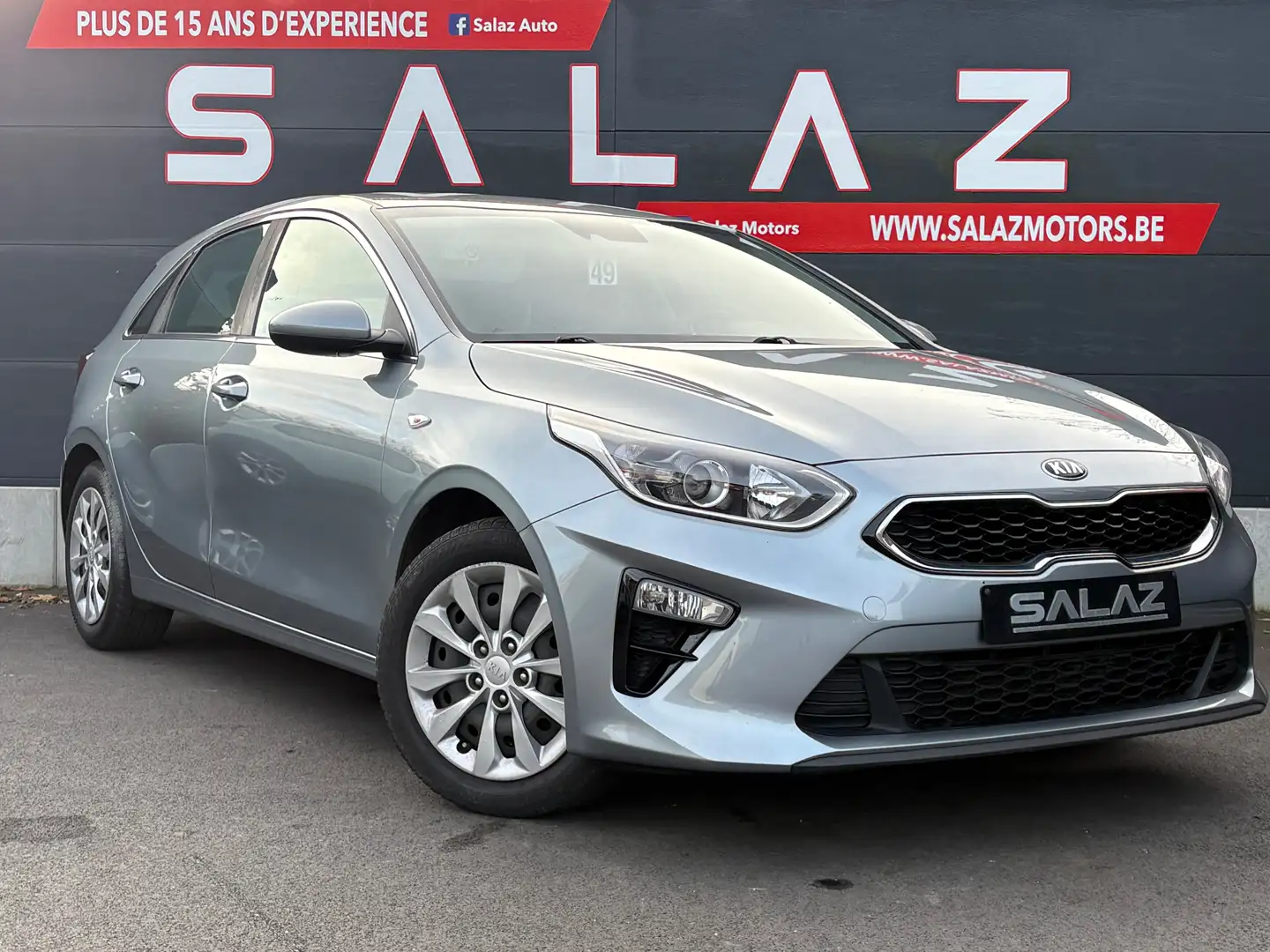 Kia Ceed / cee'd Ceed 1.6 CRDi More/MARCHAND/EXPORT/GOODCAR Gris - 1