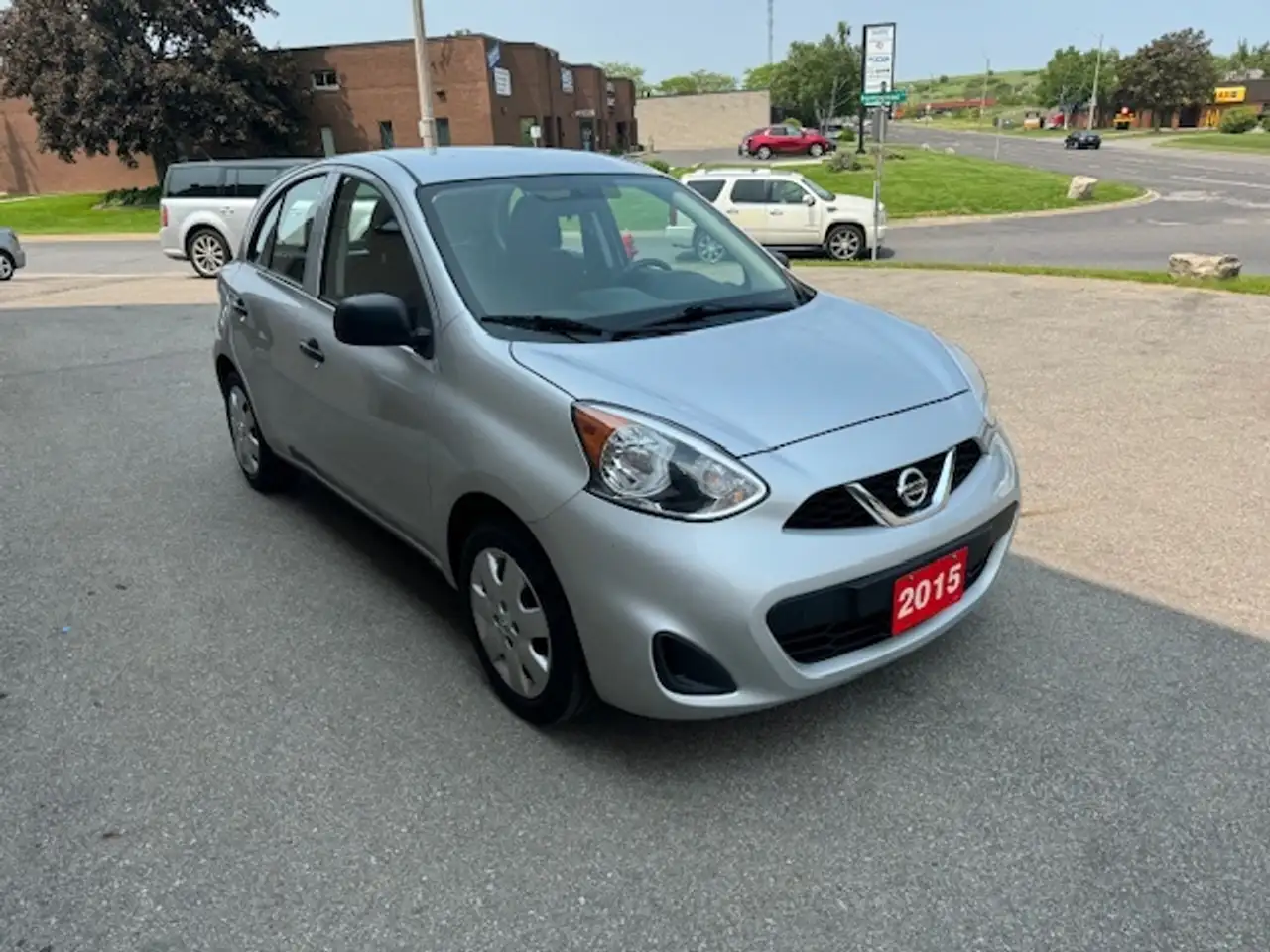 Nissan Micra снимка Nissan Micra