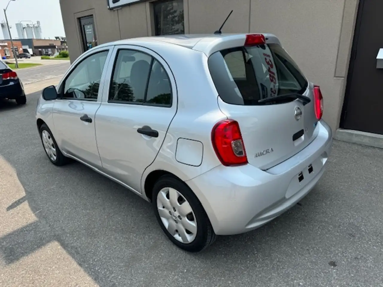 Nissan Micra снимка Nissan Micra