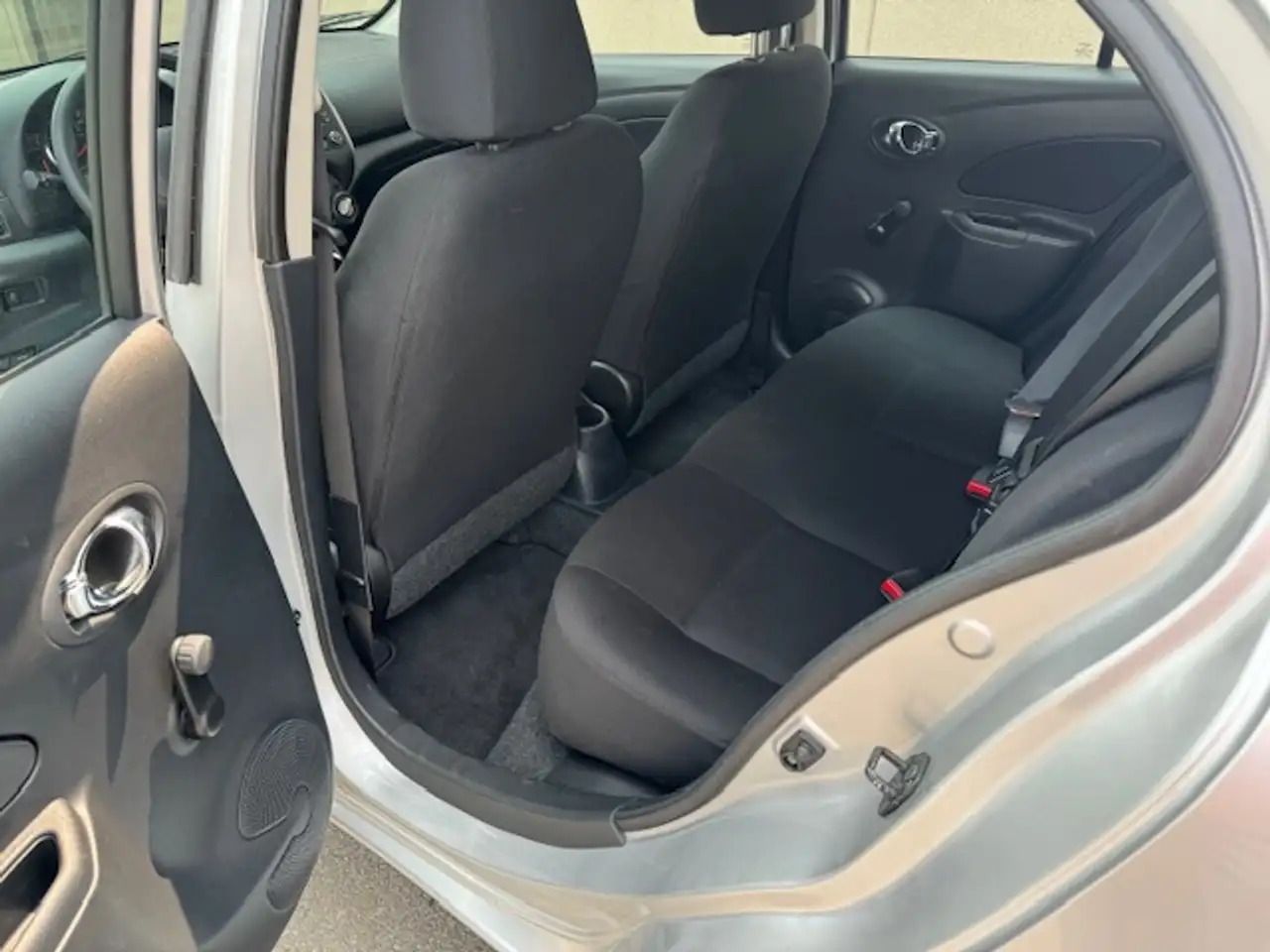 Nissan Micra снимка Nissan Micra