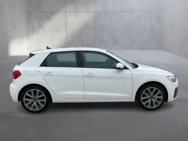 Audi A1 view 6