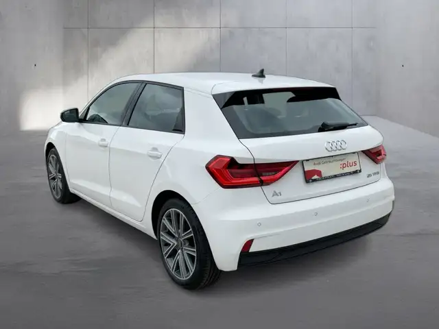 Audi A1 view 3