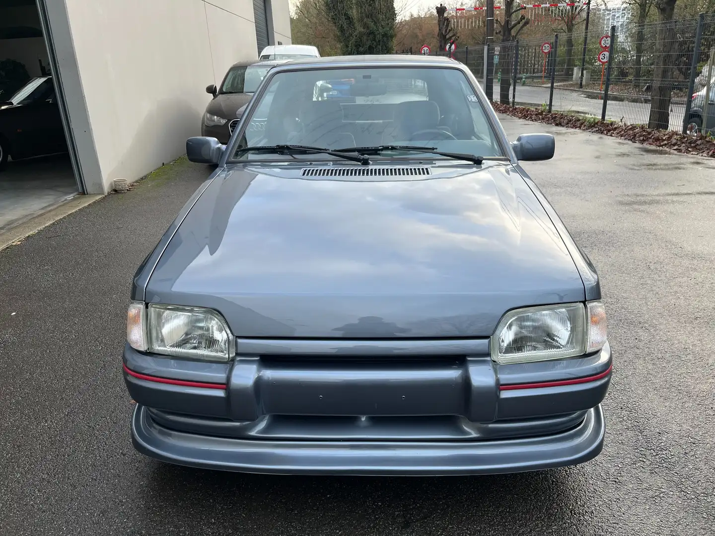 Ford Escort XR3i Cabriolet Grijs - 2