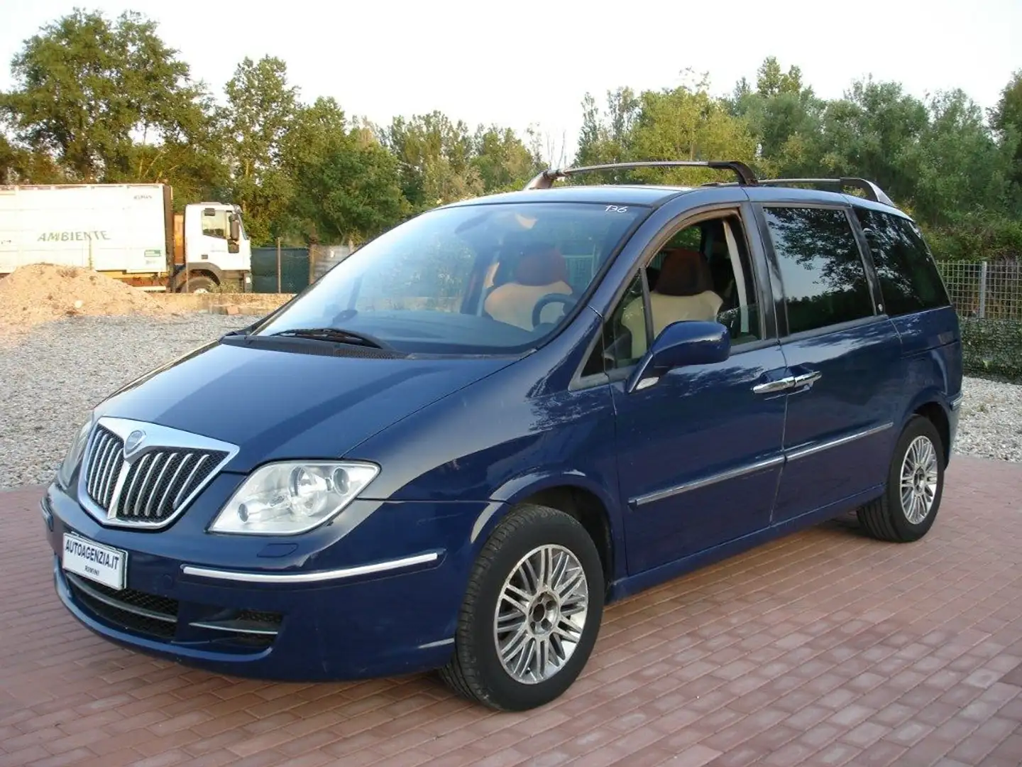 Lancia Phedra 2.2 MJT Oro Plus Blau - 1