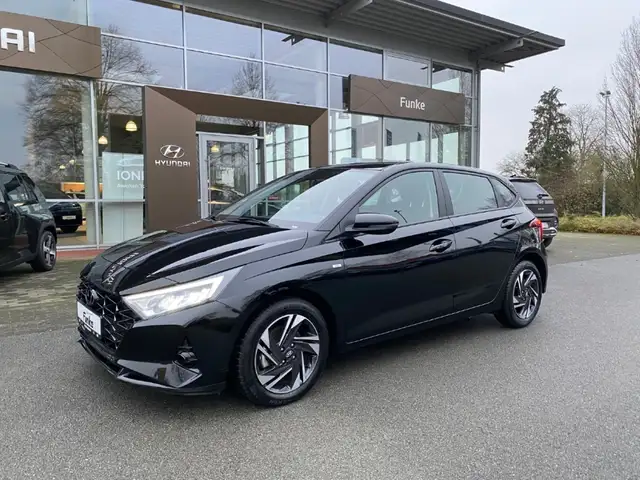 Hyundai i20 Trend AT Mild-Hybrid Allwetter ALU Digitales Cockp