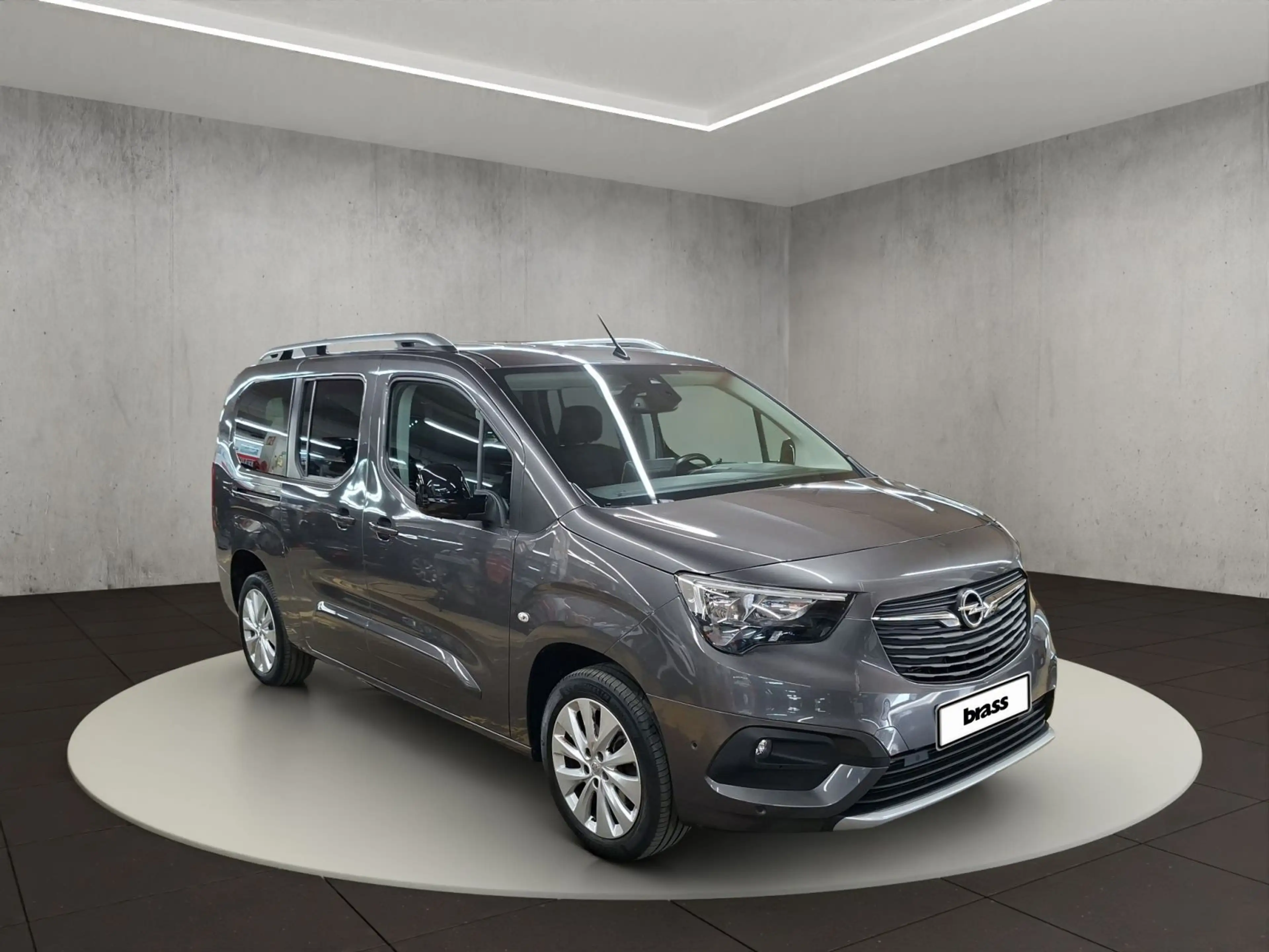Opel Combo 1.2 Life Turbo Ultimate XL Automatik — photo 7
