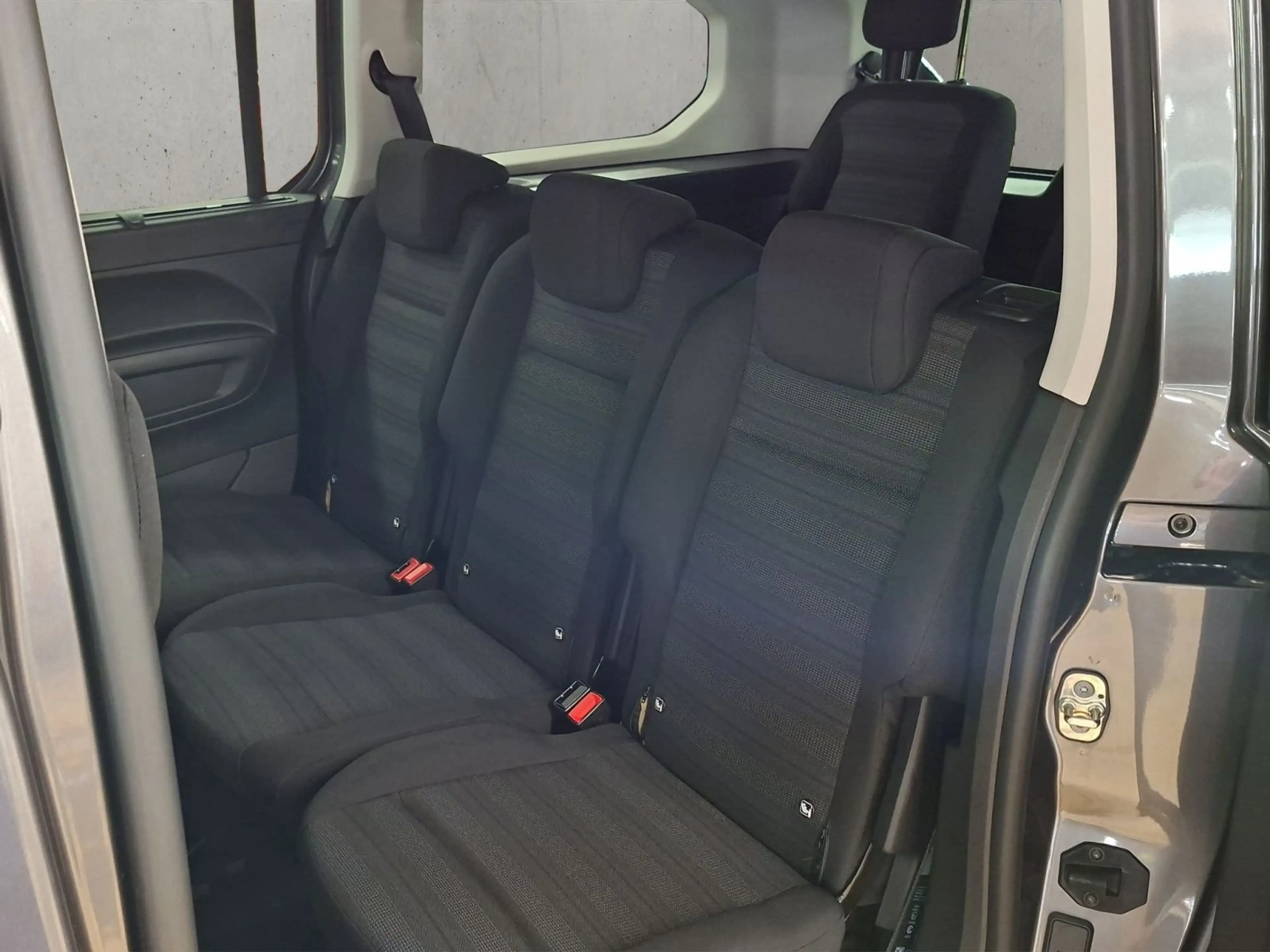 Opel Combo 1.2 Life Turbo Ultimate XL Automatik — photo 13