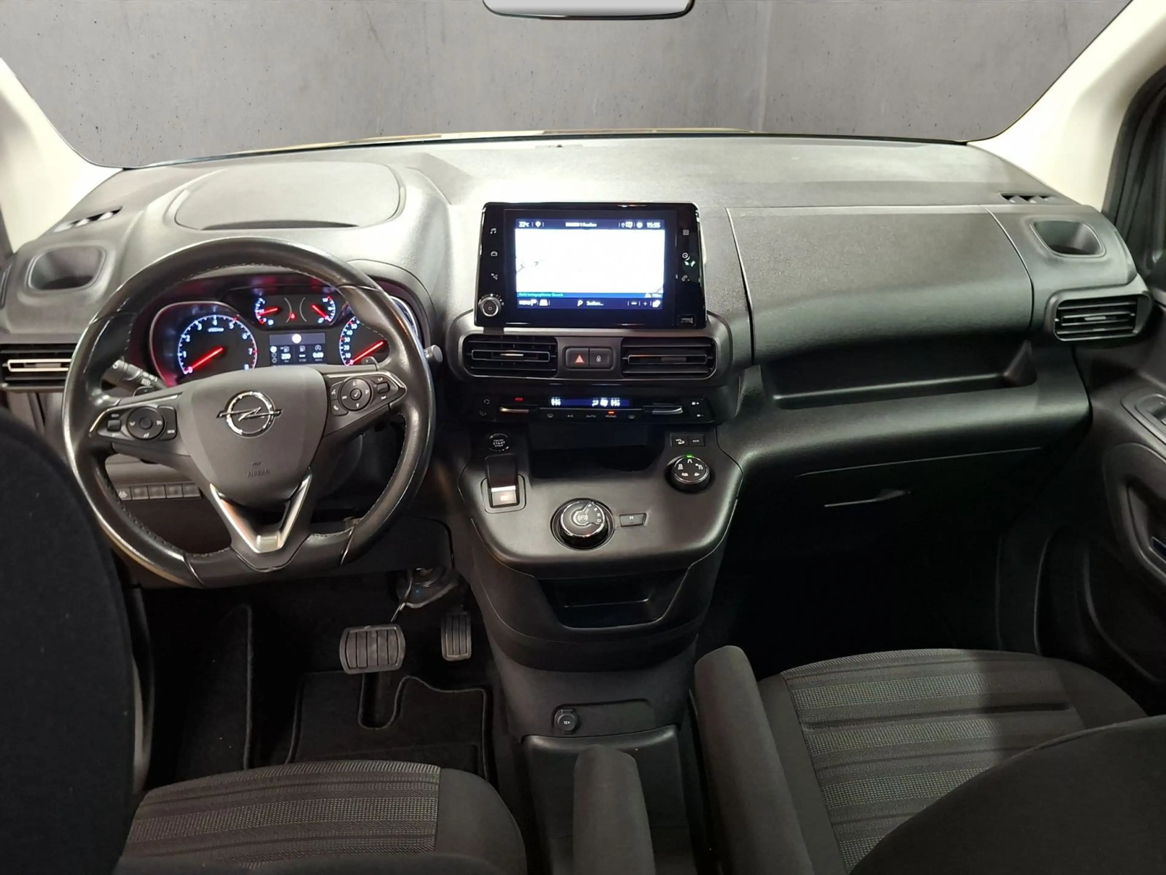 Opel Combo 1.2 Life Turbo Ultimate XL Automatik — photo 14