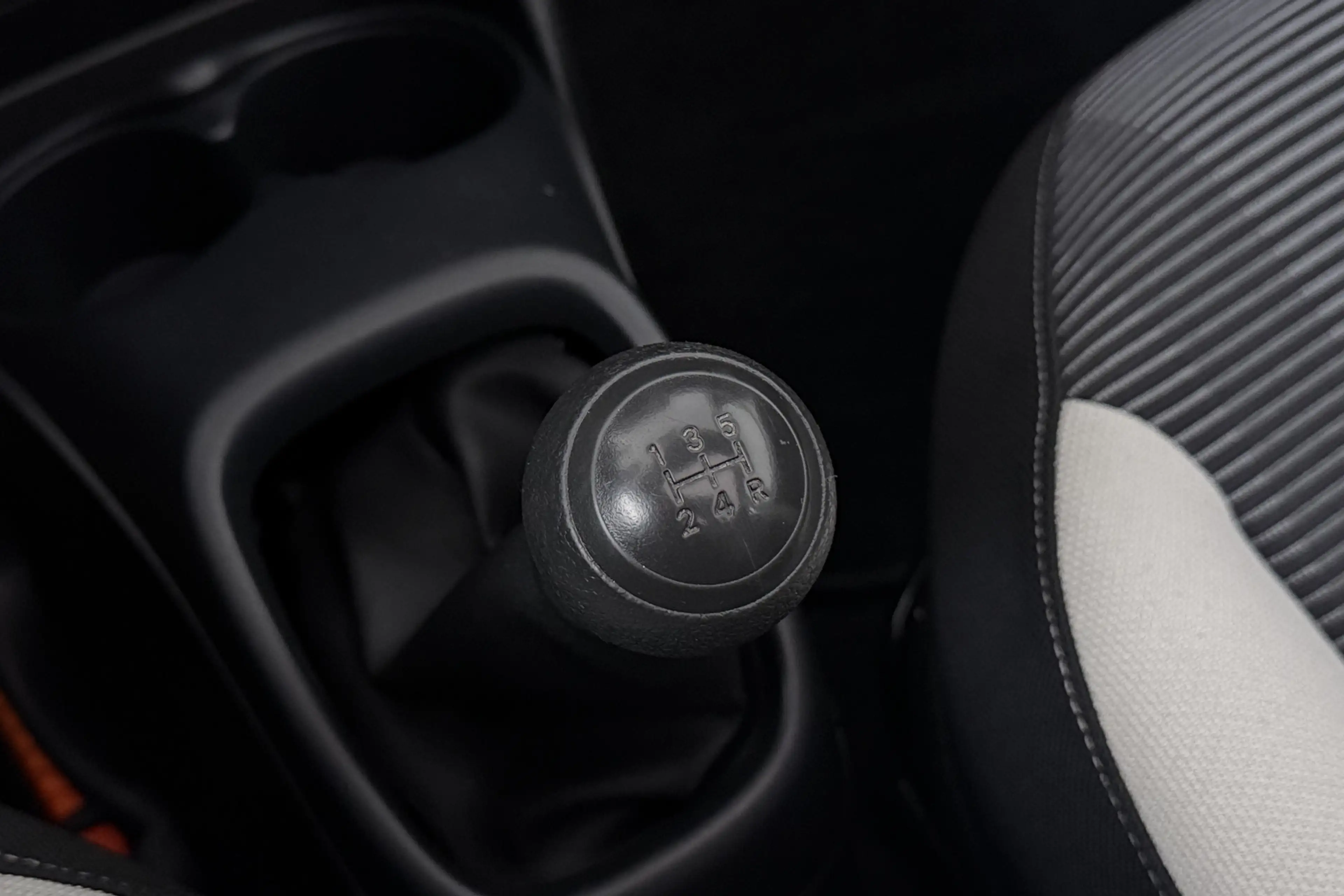 Peugeot 108 1.0 VTi Active (CABRIO TOP, BLUETOOTH, AIRCO) — photo 19