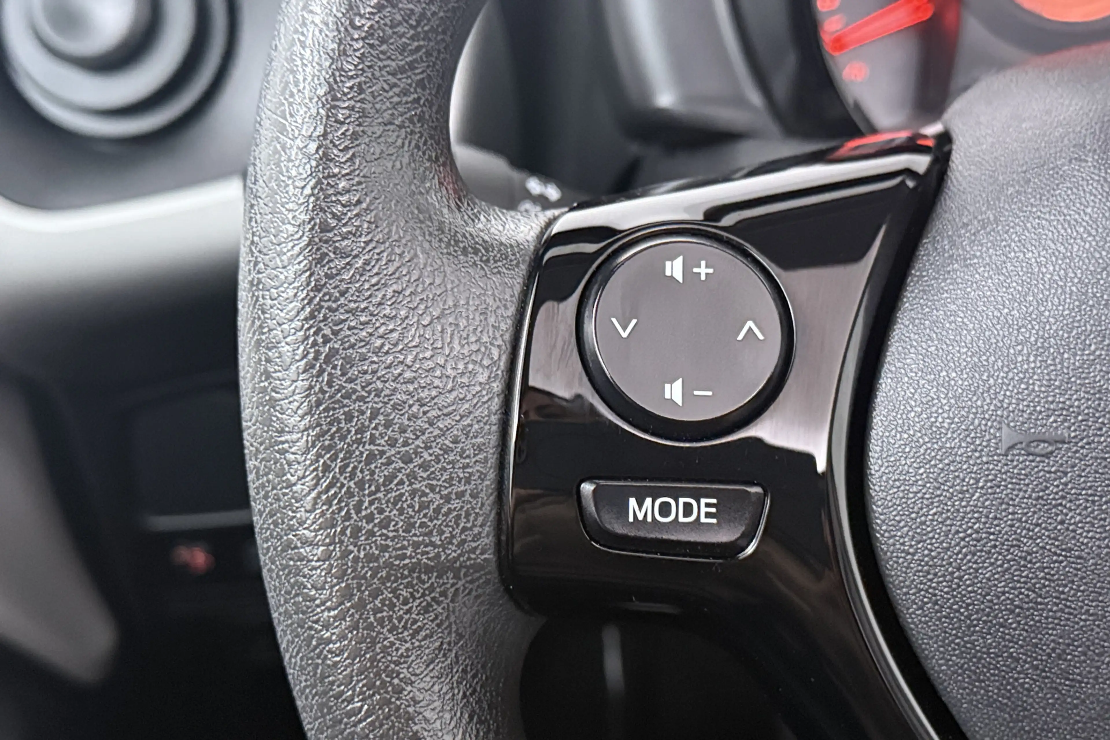 Peugeot 108 1.0 VTi Active (CABRIO TOP, BLUETOOTH, AIRCO) — photo 16