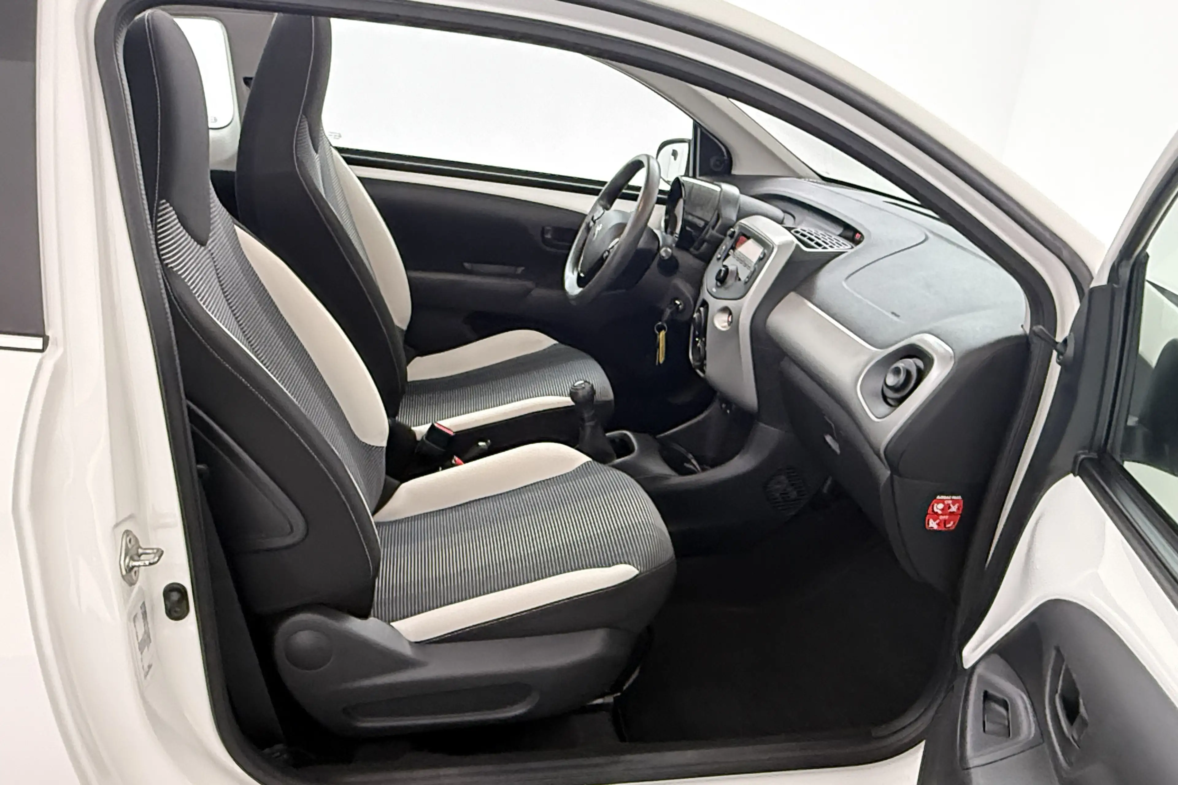Peugeot 108 1.0 VTi Active (CABRIO TOP, BLUETOOTH, AIRCO) — photo 22
