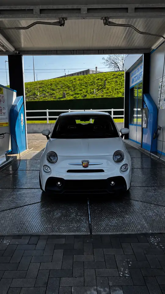 Abarth 595 2022