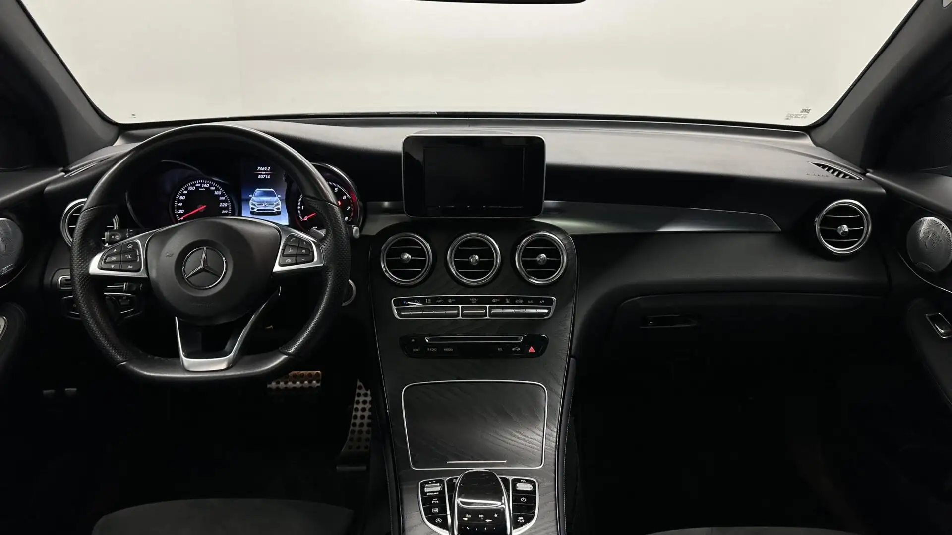 Mercedes-Benz GLC 250 4MATIC AMG|Burmester|Pano|Trekhaak. Gris - 2