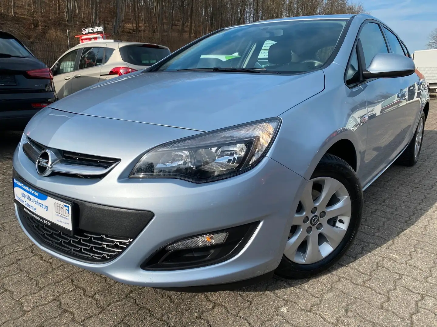 Opel Astra J Lim. Edition 1.HAND PDC SHZ TEMPO Silber - 1